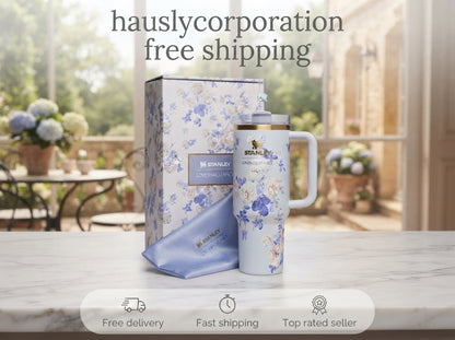 Stanley x LoveShackFancy Quencher H2.0 FlowState Tumbler 40oz Holiday Rosa Beaux Blue – New