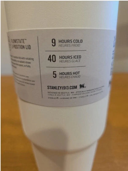 Quencher H2.0 FlowState™ 30oz Tumbler – Cream / Beige